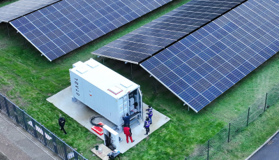 PV- Anlage von Maxx Solar und Energy und Industriebspeicher von Stabl bei Mantos International Food
